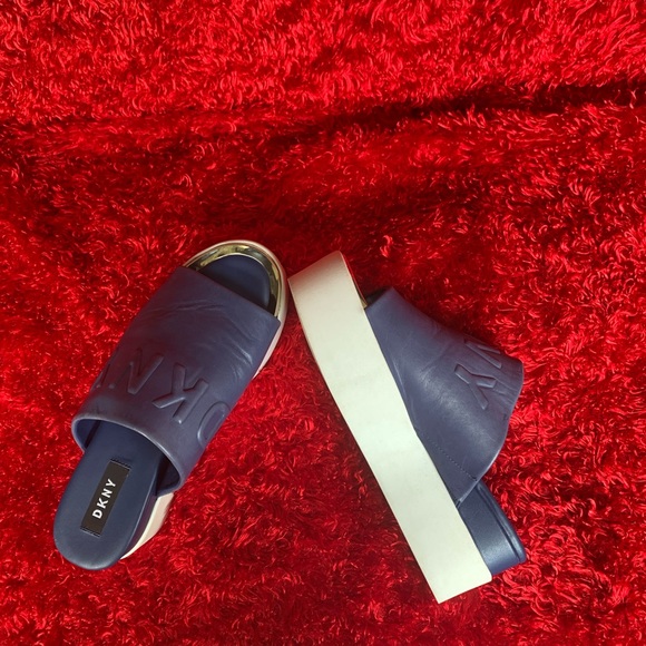 Add this Super Comfortable Platform to your Summer Collection:) - Picture 4 of 5